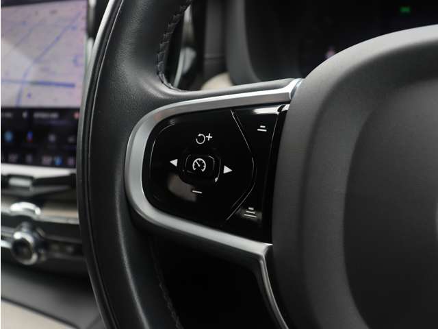 ボルボ ＸＣ６０ Ｂ５ ＡＷＤ インスクリプション ４ＷＤ R4年 (東海) 99
