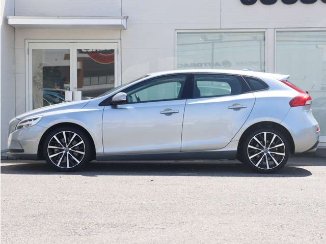 ボルボ Ｖ４０ Ｄ４ ダイナミック エディション ディーゼルターボ H29年 (東海) 99