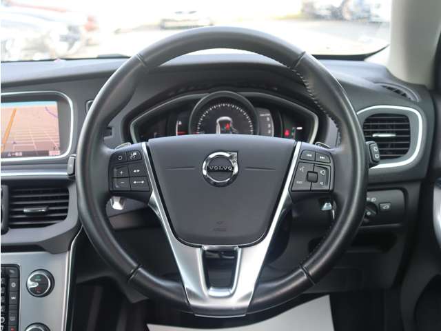 ボルボ Ｖ４０ Ｄ４ ダイナミック エディション ディーゼルターボ H29年 (東海) 99