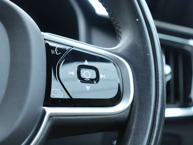 ボルボ Ｖ９０クロスカントリー Ｔ６ ＡＷＤ サマム ４ＷＤ R1年 (関東) 99