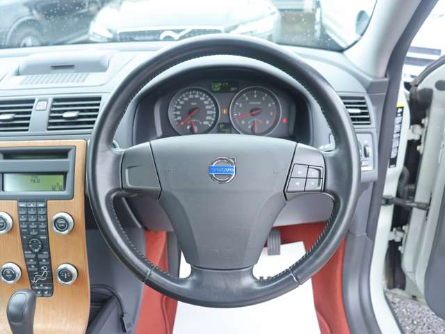 ボルボ Ｃ３０ ２．４ｉ　ＳＥ H21年 (関東) 99