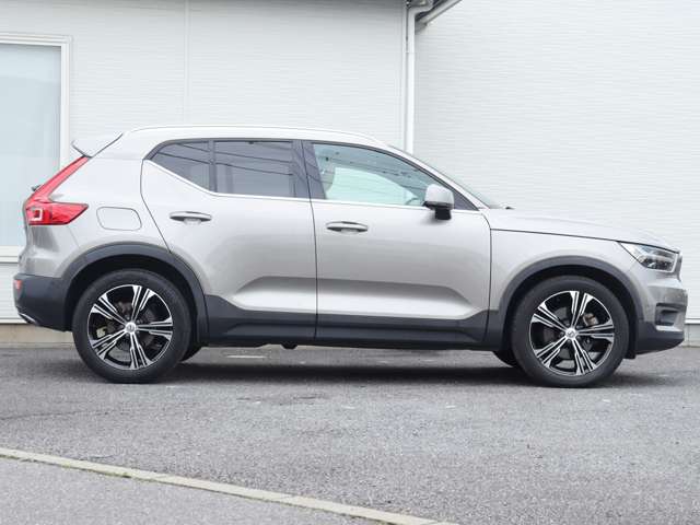 ボルボ ＸＣ４０ Ｔ４ ＡＷＤ インスクリプション ４ＷＤ R2年 (関東) 99