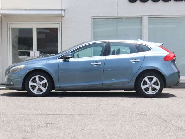ボルボ Ｖ４０ Ｔ４ H25年 (東海) 99