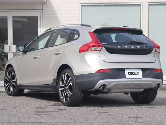 ボルボ Ｖ４０クロスカントリー Ｔ５ ＡＷＤ サマム ４ＷＤ H28年 (東海) 99