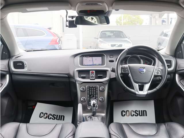 ボルボ Ｖ４０ Ｔ４　ＳＥ H25年 (東海) 99