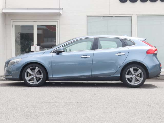 ボルボ Ｖ４０ Ｔ４　ＳＥ H25年 (東海) 99