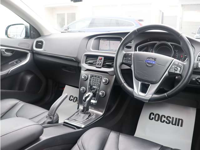 ボルボ Ｖ４０ Ｔ４　ＳＥ H25年 (東海) 99