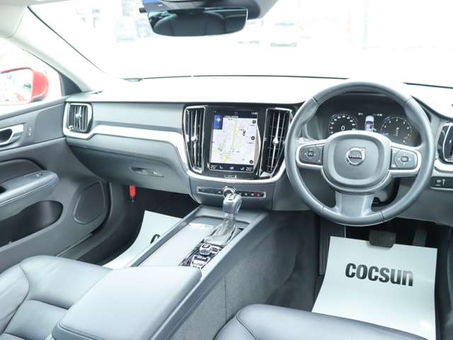 ボルボ Ｖ６０ Ｔ５　モメンタム R1年 (関東) 99