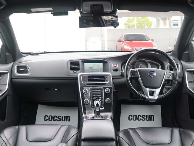 ボルボ Ｖ６０ Ｔ６ ＡＷＤ Ｒデザイン ４ＷＤ H29年 (東海) 99