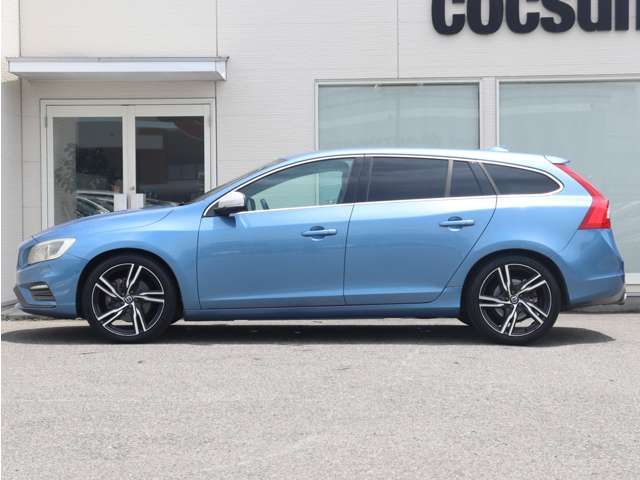 ボルボ Ｖ６０ Ｔ６ ＡＷＤ Ｒデザイン ４ＷＤ H29年 (東海) 99