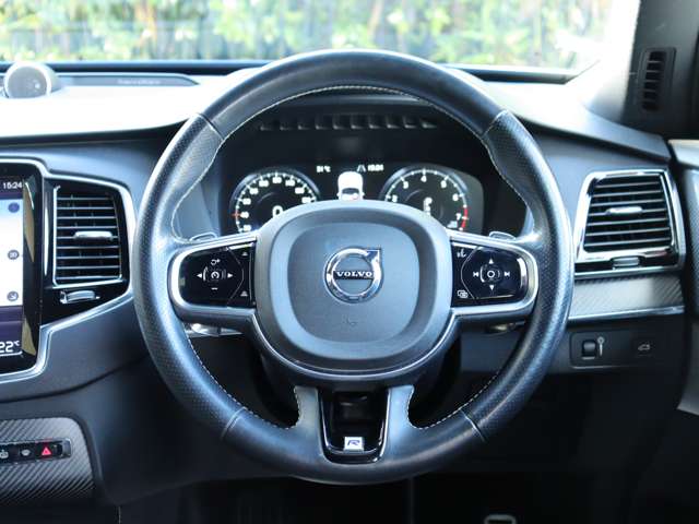 ボルボ ＸＣ９０ Ｔ６ ＡＷＤ Ｒデザイン ４ＷＤ H28年 (関東) 99