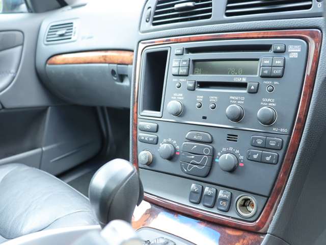 ボルボ ＸＣ７０ ２．５Ｔ クラシック ４ＷＤ H19年 (関東) 99