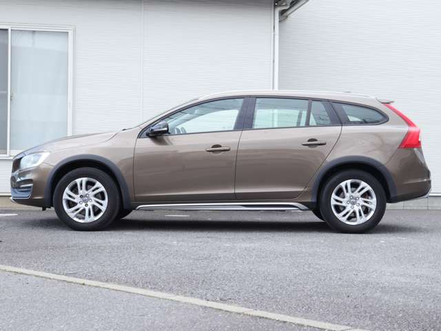 ボルボ Ｖ６０クロスカントリー Ｄ４ ＳＥ ディーゼルターボ H28年 (関東) 99
