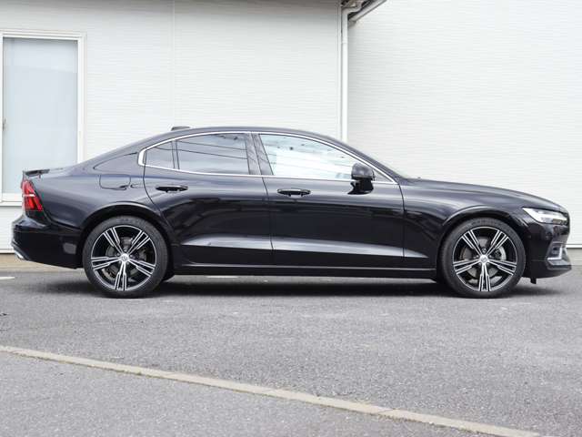 ボルボ Ｓ６０ Ｔ５　インスクリプション R1年 (関東) 99