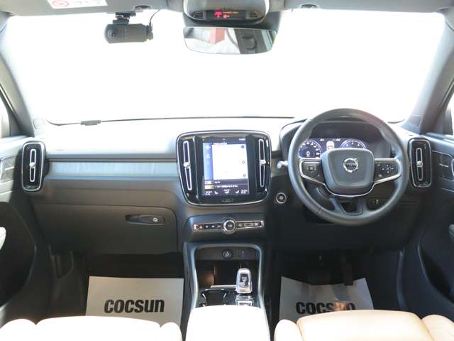 ボルボ ＸＣ４０ Ｔ４ ＡＷＤ インスクリプション ４ＷＤ R2年 (関東) 99