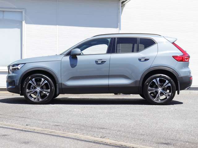 ボルボ ＸＣ４０ Ｔ４ ＡＷＤ インスクリプション ４ＷＤ R2年 (関東) 99