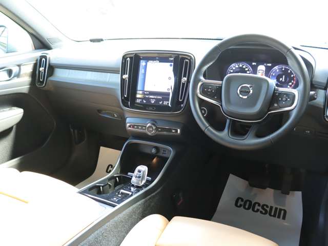 ボルボ ＸＣ４０ Ｔ４ ＡＷＤ インスクリプション ４ＷＤ R2年 (関東) 99