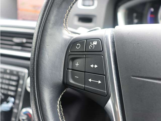 ボルボ Ｖ６０ Ｄ４ Ｒデザイン ディーゼルターボ H29年 () 99