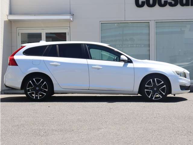 ボルボ Ｖ６０ Ｄ４ ダイナミック エディション ディーゼルターボ H29年 () 99