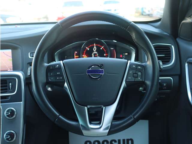 ボルボ Ｖ６０ Ｄ４ ダイナミック エディション ディーゼルターボ H29年 () 99