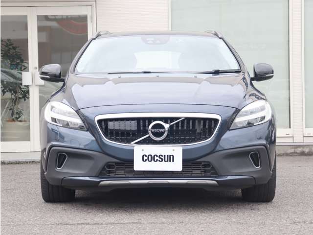 ボルボ Ｖ４０クロスカントリー Ｄ４ サマム ディーゼルターボ H30年 () 99