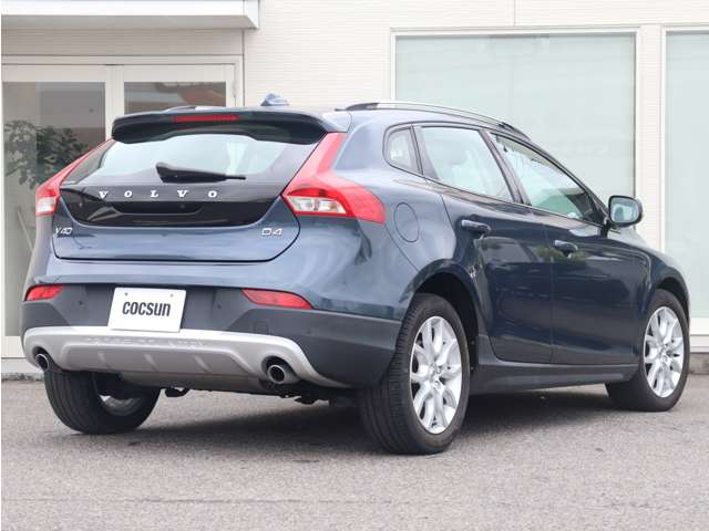 ボルボ Ｖ４０クロスカントリー Ｄ４ サマム ディーゼルターボ H30年 () 99