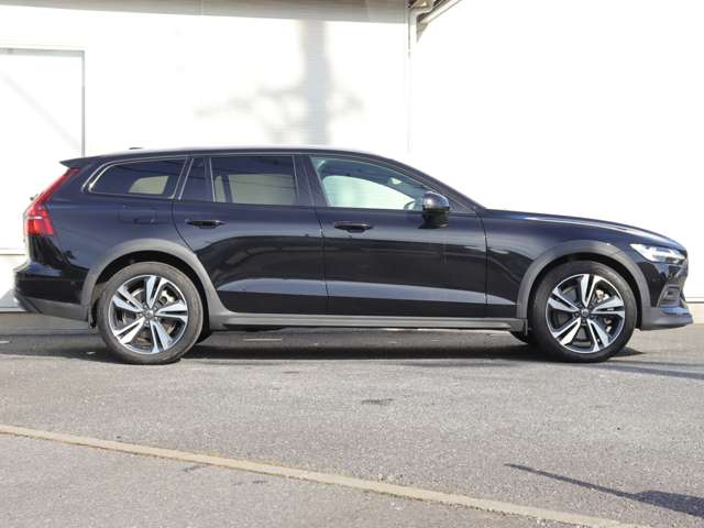ボルボ Ｖ６０クロスカントリー アルティメット Ｂ５ ＡＷＤ ４ＷＤ R4年 (関東) 99