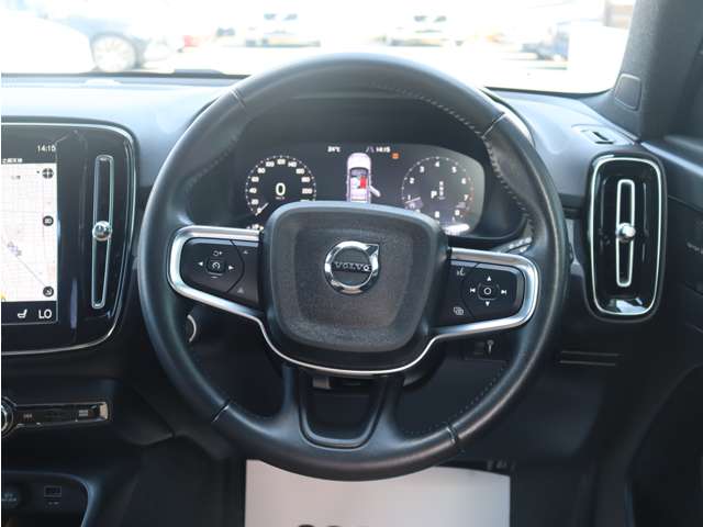 ボルボ ＸＣ４０ Ｂ４ ＡＷＤ インスクリプション ４ＷＤ R3年 () 99