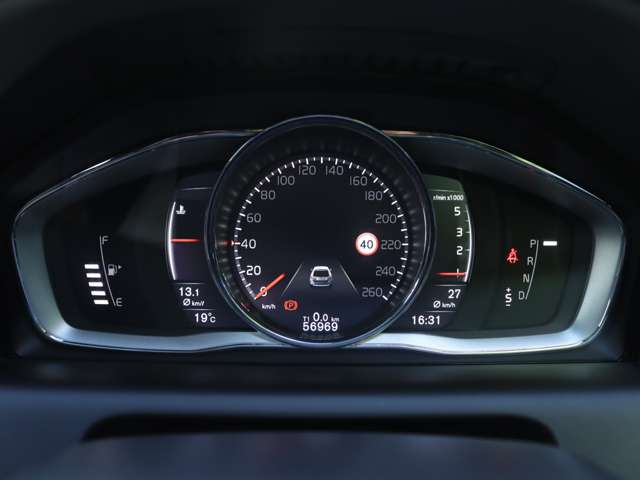 ボルボ ＸＣ６０ Ｄ４　クラシック H29年 (関東) 99