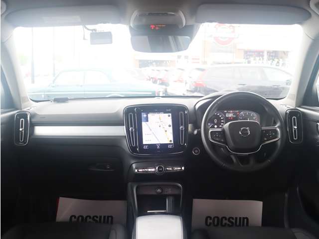 ボルボ ＸＣ４０ Ｂ４ ＡＷＤ モメンタム ４ＷＤ R2年 () 99
