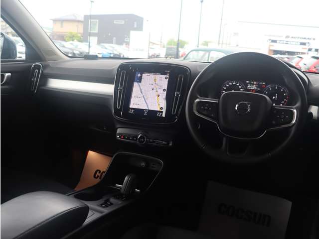 ボルボ ＸＣ４０ Ｂ４ ＡＷＤ モメンタム ４ＷＤ R2年 () 99