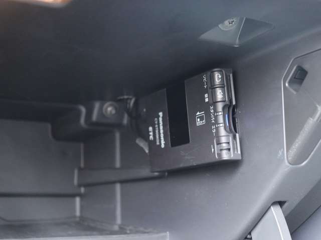 ボルボ Ｖ６０ Ｔ５　ＳＥ H26年 (関東) 99