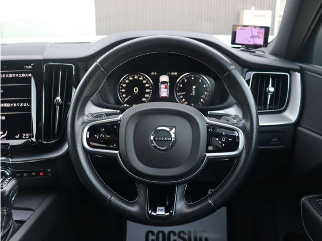 ボルボ ＸＣ６０ Ｔ６ ＡＷＤ Ｒデザイン ４ＷＤ H30年 () 99