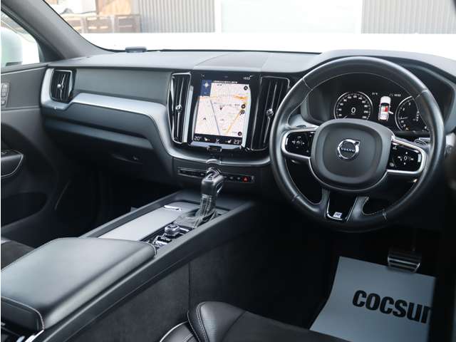 ボルボ ＸＣ６０ Ｔ６ ＡＷＤ Ｒデザイン ４ＷＤ H30年 () 99