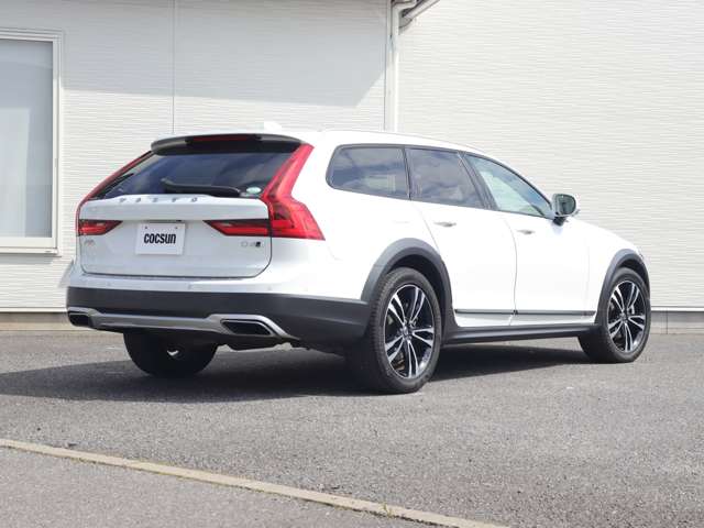 ボルボ Ｖ９０クロスカントリー Ｄ４ ＡＷＤ サマム ディーゼルターボ ４ＷＤ R1年 (関東) 99