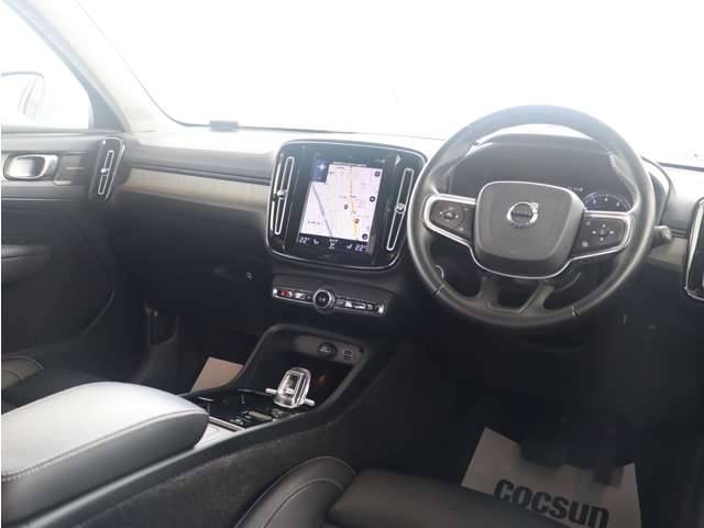 ボルボ ＸＣ４０ Ｔ４ ＡＷＤ インスクリプション ４ＷＤ R1年 () 99