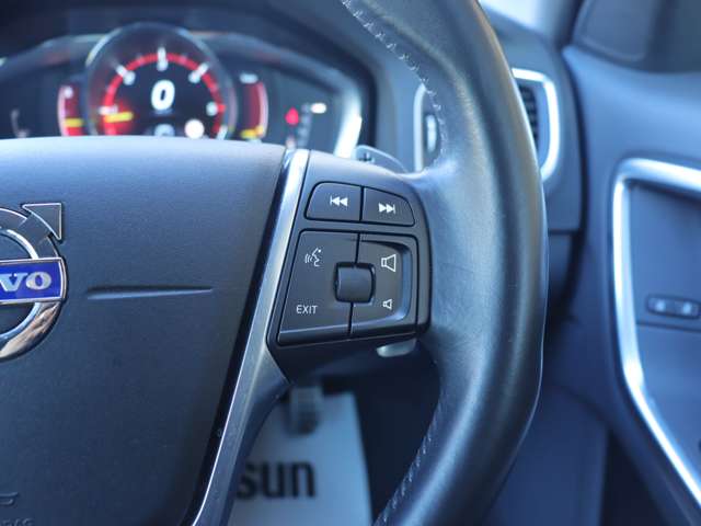 ボルボ Ｖ６０ Ｄ４ ＳＥ ディーゼルターボ H27年 (関東) 99