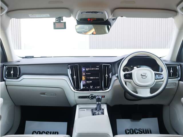 ボルボ Ｖ６０ Ｔ５　インスクリプション R1年 () 99