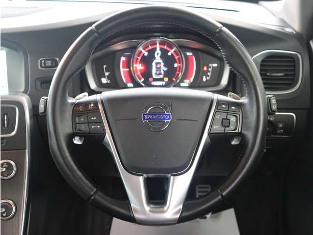 ボルボ Ｖ６０クロスカントリー Ｄ４ ＳＥ ディーゼルターボ H27年 () 99