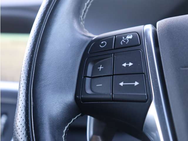 ボルボ Ｖ６０ Ｔ５　Ｒデザイン H26年 () 99