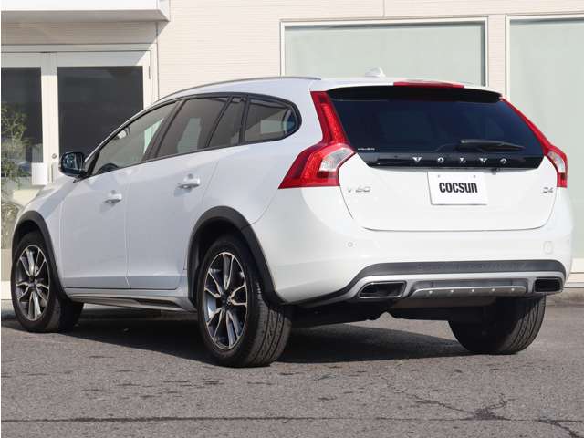 ボルボ Ｖ６０クロスカントリー Ｄ４ ＳＥ ディーゼルターボ H28年 () 99