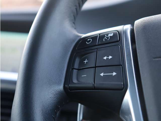 ボルボ Ｖ６０クロスカントリー Ｄ４ ＳＥ ディーゼルターボ H28年 () 99