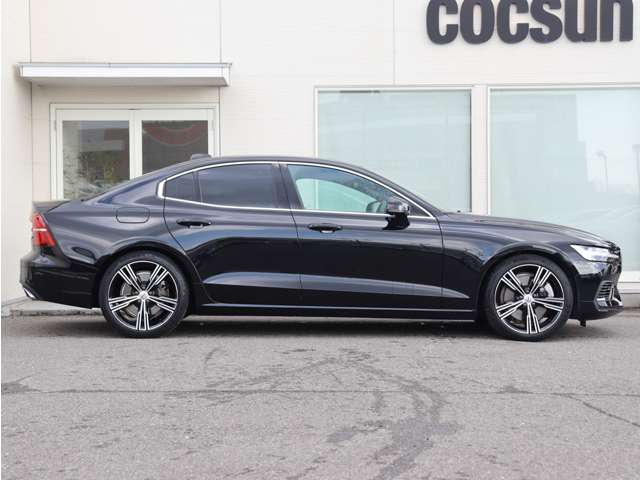 ボルボ Ｓ６０ リチャージ プラグイン ハイブリッド Ｔ６ ＡＷＤ インスクリプション R3年 () 99