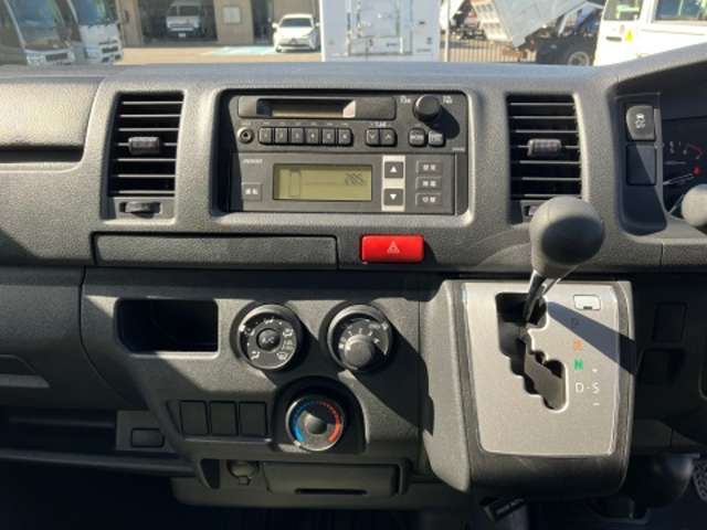 トヨタ ハイエースバン ２．０ 中温冷凍バン ロング R5年 (東海) 99