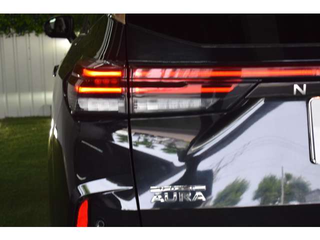 日産 ノートオーラ １．２ Ｇ ＦＯＵＲ レザーエディション ４ＷＤ R4年 (北海道) 99