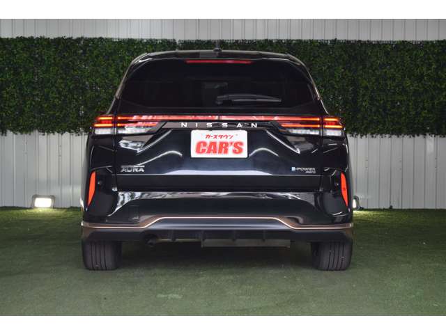 日産 ノートオーラ １．２ Ｇ ＦＯＵＲ レザーエディション ４ＷＤ R4年 (北海道) 99