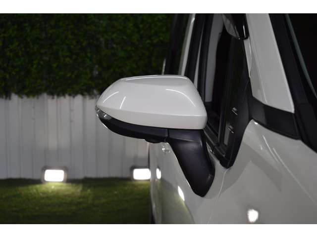 トヨタ シエンタ　ハイブリッド ハイブリッド １．５ Ｚ Ｅ－ＦＯＵＲ ４ＷＤ R4年 (北海道) 99