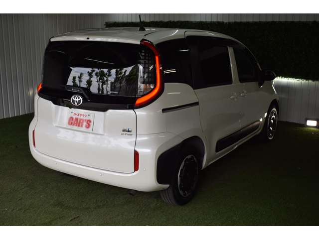 トヨタ シエンタ　ハイブリッド ハイブリッド １．５ Ｚ Ｅ－ＦＯＵＲ ４ＷＤ R4年 (北海道) 99