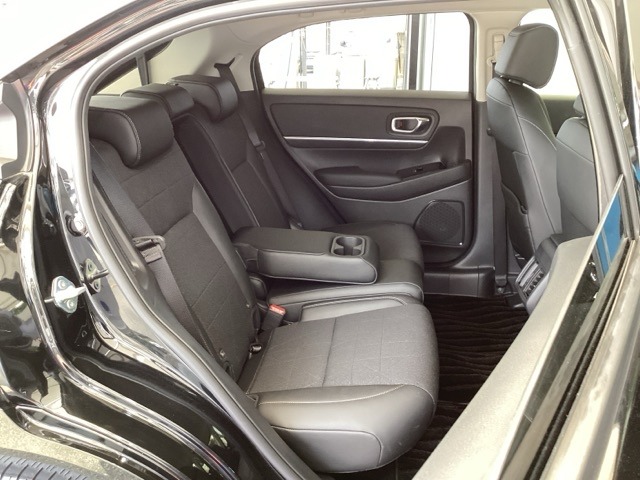 ホンダ ヴェゼル １．５ Ｅ：ＨＥＶ Ｚ R6年 (九州・沖縄) 99