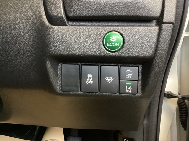 ホンダ フィット １．５ １５ＸＬ ホンダセンシング H29年 (九州・沖縄) 99